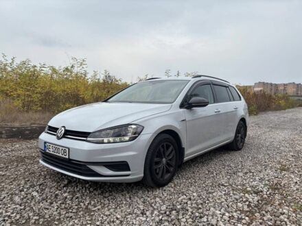 Фольксваген Гольф 2017 в Кривом Роге на Automoto.ua Белый Фольксваген Гольф, объемом двигателя 1.6 л и пробегом 215 тыс. км за 12900 $, фото 1 на Automoto.ua