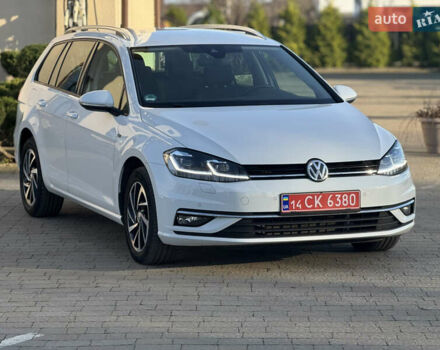 Белый Фольксваген Гольф, объемом двигателя 1.6 л и пробегом 166 тыс. км за 14250 $, фото 1 на Automoto.ua