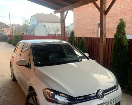 Белый Фольксваген Гольф, объемом двигателя 0 л и пробегом 147 тыс. км за 12700 $, фото 1 на Automoto.ua