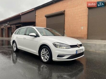 Фольксваген Гольф 2018 у Рівному на Automoto.ua Білий Фольксваген Гольф, об'ємом двигуна 1.6 л та пробігом 209 тис. км за 14200 $, фото 1 на Automoto.ua