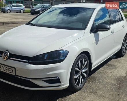 Белый Фольксваген Гольф, объемом двигателя 1.97 л и пробегом 287 тыс. км за 15000 $, фото 1 на Automoto.ua