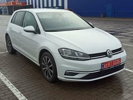 Белый Фольксваген Гольф, объемом двигателя 1.6 л и пробегом 200 тыс. км за 15500 $, фото 1 на Automoto.ua