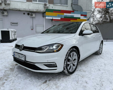 Белый Фольксваген Гольф, объемом двигателя 1.8 л и пробегом 111 тыс. км за 17000 $, фото 1 на Automoto.ua