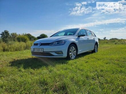 Фольксваген Гольф 2018 у Полтаві на Automoto.ua Білий Фольксваген Гольф, об'ємом двигуна 1.6 л та пробігом 265 тис. км за 13900 $, фото 1 на Automoto.ua