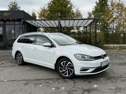 Фольксваген Гольф 2018 в Умани на Automoto.ua Белый Фольксваген Гольф, объемом двигателя 2 л и пробегом 252 тыс. км за 13800 $, фото 1 на Automoto.ua