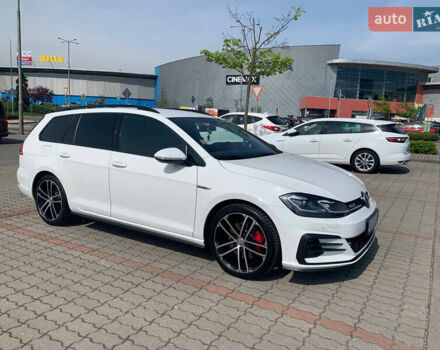 Белый Фольксваген Гольф, объемом двигателя 1.97 л и пробегом 222 тыс. км за 19300 $, фото 1 на Automoto.ua