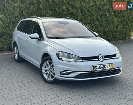 Белый Фольксваген Гольф, объемом двигателя 2 л и пробегом 209 тыс. км за 15500 $, фото 1 на Automoto.ua
