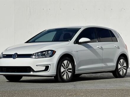 Белый Фольксваген Гольф, объемом двигателя 0 л и пробегом 46 тыс. км за 4500 $, фото 1 на Automoto.ua