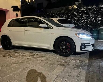 Белый Фольксваген Гольф, объемом двигателя 2 л и пробегом 92 тыс. км за 13700 $, фото 1 на Automoto.ua