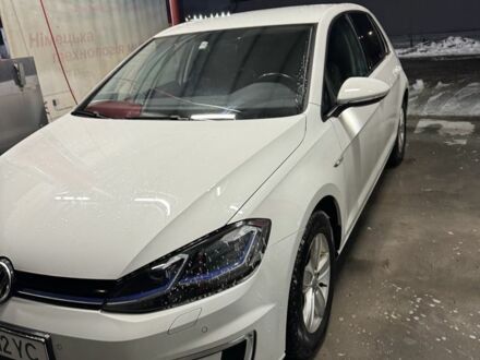 Білий Фольксваген Гольф, об'ємом двигуна 0 л та пробігом 110 тис. км за 13800 $, фото 1 на Automoto.ua