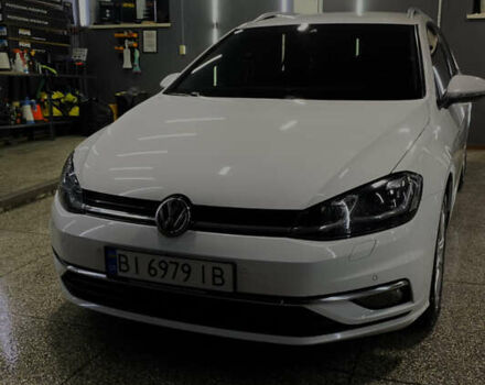 Білий Фольксваген Гольф, об'ємом двигуна 1.97 л та пробігом 241 тис. км за 17800 $, фото 1 на Automoto.ua