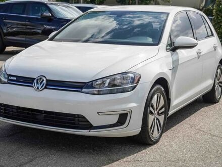 Білий Фольксваген Гольф, об'ємом двигуна 0 л та пробігом 47 тис. км за 8900 $, фото 1 на Automoto.ua
