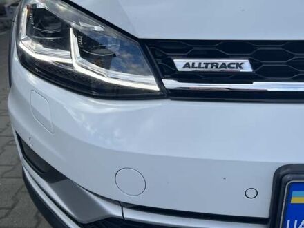 Белый Фольксваген Гольф, объемом двигателя 1.97 л и пробегом 227 тыс. км за 19600 $, фото 1 на Automoto.ua