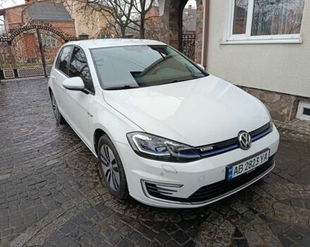 Белый Фольксваген Гольф, объемом двигателя 0 л и пробегом 77 тыс. км за 11500 $, фото 1 на Automoto.ua