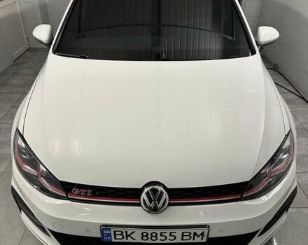 Белый Фольксваген Гольф, объемом двигателя 1.98 л и пробегом 59 тыс. км за 29500 $, фото 1 на Automoto.ua