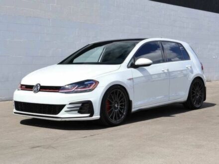 Белый Фольксваген Гольф, объемом двигателя 2 л и пробегом 42 тыс. км за 3250 $, фото 1 на Automoto.ua