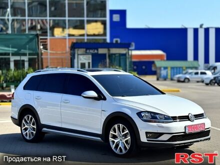 Білий Фольксваген Гольф, об'ємом двигуна 1.8 л та пробігом 176 тис. км за 22322 $, фото 1 на Automoto.ua