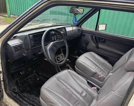 Фольксваген Гольф 1984 у Кам'янське (Дніпродзержинськ) на Automoto.ua Бежевий Фольксваген Гольф, об'ємом двигуна 0 л та пробігом 60 тис. км за 1100 $, фото 4 на Automoto.ua