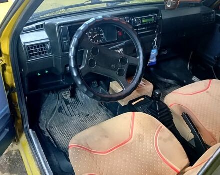 Бежевый Фольксваген Гольф, объемом двигателя 1.6 л и пробегом 293 тыс. км за 1850 $, фото 4 на Automoto.ua