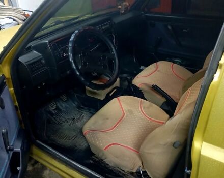 Бежевый Фольксваген Гольф, объемом двигателя 1.6 л и пробегом 293 тыс. км за 1850 $, фото 5 на Automoto.ua