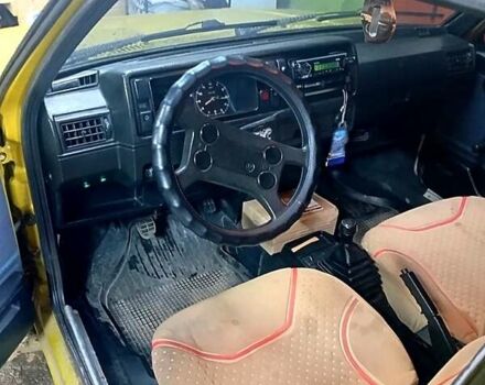 Бежевый Фольксваген Гольф, объемом двигателя 1.6 л и пробегом 293 тыс. км за 1850 $, фото 3 на Automoto.ua