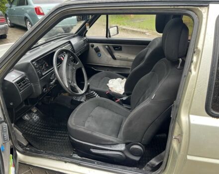 Бежевый Фольксваген Гольф, объемом двигателя 1.8 л и пробегом 300 тыс. км за 990 $, фото 6 на Automoto.ua