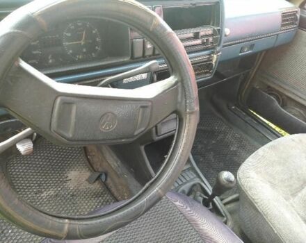 Бежевый Фольксваген Гольф, объемом двигателя 1.9 л и пробегом 300 тыс. км за 836 $, фото 2 на Automoto.ua