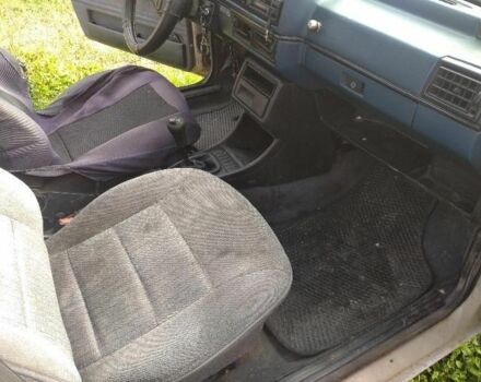 Бежевый Фольксваген Гольф, объемом двигателя 1.9 л и пробегом 300 тыс. км за 836 $, фото 6 на Automoto.ua