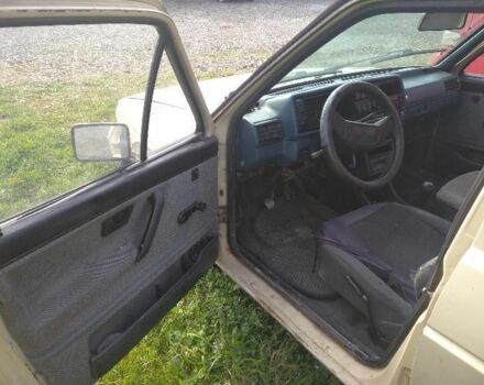 Бежевый Фольксваген Гольф, объемом двигателя 1.9 л и пробегом 300 тыс. км за 836 $, фото 1 на Automoto.ua