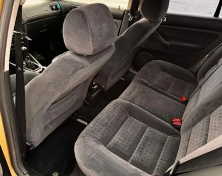 Бежевый Фольксваген Гольф, объемом двигателя 1.9 л и пробегом 311 тыс. км за 1200 $, фото 6 на Automoto.ua