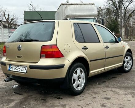 Бежевый Фольксваген Гольф, объемом двигателя 1.6 л и пробегом 292 тыс. км за 2950 $, фото 1 на Automoto.ua