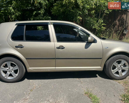 Бежевый Фольксваген Гольф, объемом двигателя 1.39 л и пробегом 238 тыс. км за 3800 $, фото 5 на Automoto.ua