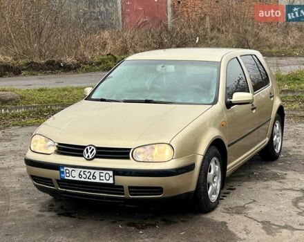 Бежевый Фольксваген Гольф, объемом двигателя 1.6 л и пробегом 292 тыс. км за 2950 $, фото 2 на Automoto.ua