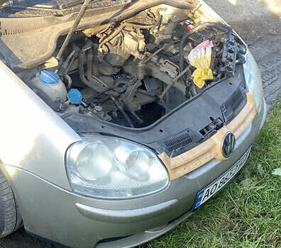 Бежевый Фольксваген Гольф, объемом двигателя 1.39 л и пробегом 151 тыс. км за 3600 $, фото 12 на Automoto.ua