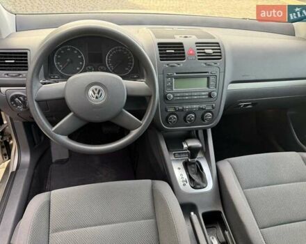 Бежевий Фольксваген Гольф, об'ємом двигуна 1.6 л та пробігом 169 тис. км за 6500 $, фото 10 на Automoto.ua