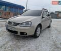 Бежевий Фольксваген Гольф, об'ємом двигуна 2 л та пробігом 207 тис. км за 5600 $, фото 1 на Automoto.ua