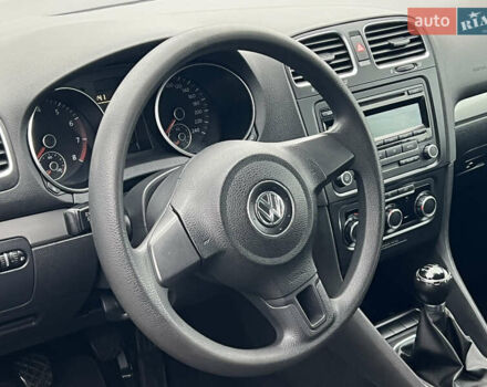 Бежевый Фольксваген Гольф, объемом двигателя 1.4 л и пробегом 206 тыс. км за 6600 $, фото 28 на Automoto.ua