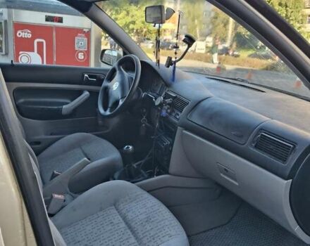 Фольксваген Гольф 2001 в Хмельницком на Automoto.ua Бежевый Фольксваген Гольф, объемом двигателя 1.6 л и пробегом 315 тыс. км за 3850 $, фото 4 на Automoto.ua