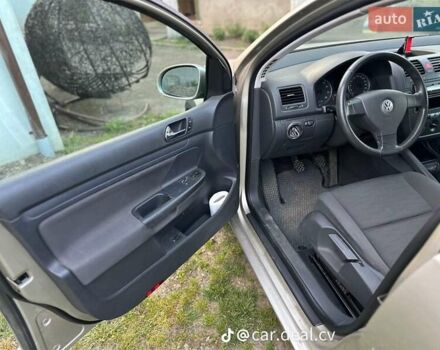 Бежевый Фольксваген Гольф, объемом двигателя 1.4 л и пробегом 180 тыс. км за 6000 $, фото 11 на Automoto.ua