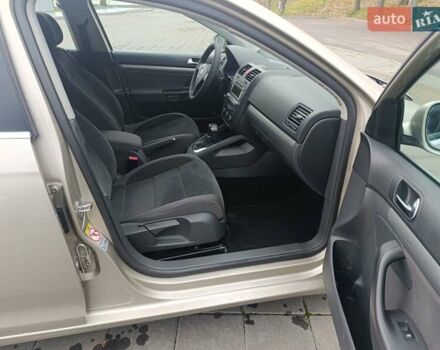 Бежевый Фольксваген Гольф, объемом двигателя 1.4 л и пробегом 248 тыс. км за 6800 $, фото 13 на Automoto.ua