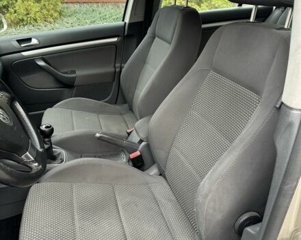 Бежевый Фольксваген Гольф, объемом двигателя 1.4 л и пробегом 239 тыс. км за 6300 $, фото 7 на Automoto.ua