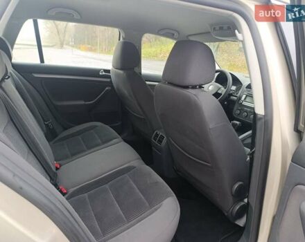 Бежевый Фольксваген Гольф, объемом двигателя 1.4 л и пробегом 248 тыс. км за 6800 $, фото 12 на Automoto.ua