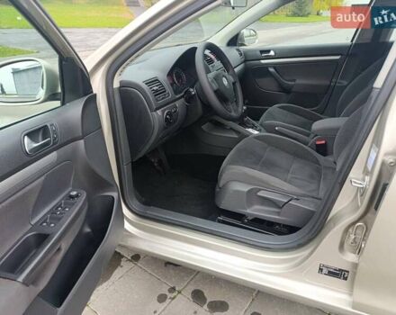 Бежевый Фольксваген Гольф, объемом двигателя 1.4 л и пробегом 248 тыс. км за 6800 $, фото 8 на Automoto.ua