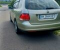 Бежевый Фольксваген Гольф, объемом двигателя 1.4 л и пробегом 220 тыс. км за 5000 $, фото 1 на Automoto.ua