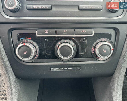 Бежевый Фольксваген Гольф, объемом двигателя 1.6 л и пробегом 174 тыс. км за 7999 $, фото 30 на Automoto.ua