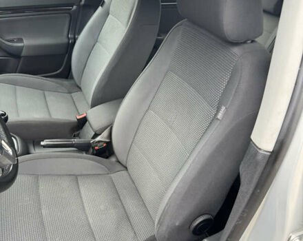 Бежевый Фольксваген Гольф, объемом двигателя 1.6 л и пробегом 174 тыс. км за 7999 $, фото 26 на Automoto.ua