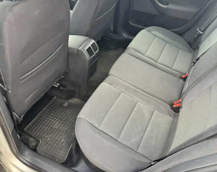 Бежевый Фольксваген Гольф, объемом двигателя 1.6 л и пробегом 174 тыс. км за 7999 $, фото 44 на Automoto.ua