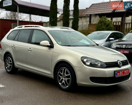 Бежевый Фольксваген Гольф, объемом двигателя 1.4 л и пробегом 200 тыс. км за 6599 $, фото 3 на Automoto.ua