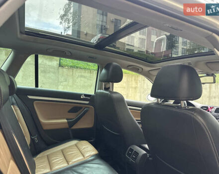 Бежевий Фольксваген Гольф, об'ємом двигуна 1.6 л та пробігом 280 тис. км за 7450 $, фото 30 на Automoto.ua