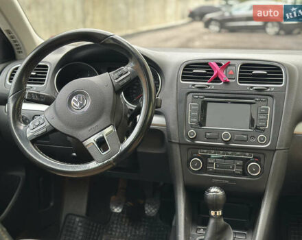 Бежевий Фольксваген Гольф, об'ємом двигуна 1.6 л та пробігом 280 тис. км за 7450 $, фото 36 на Automoto.ua